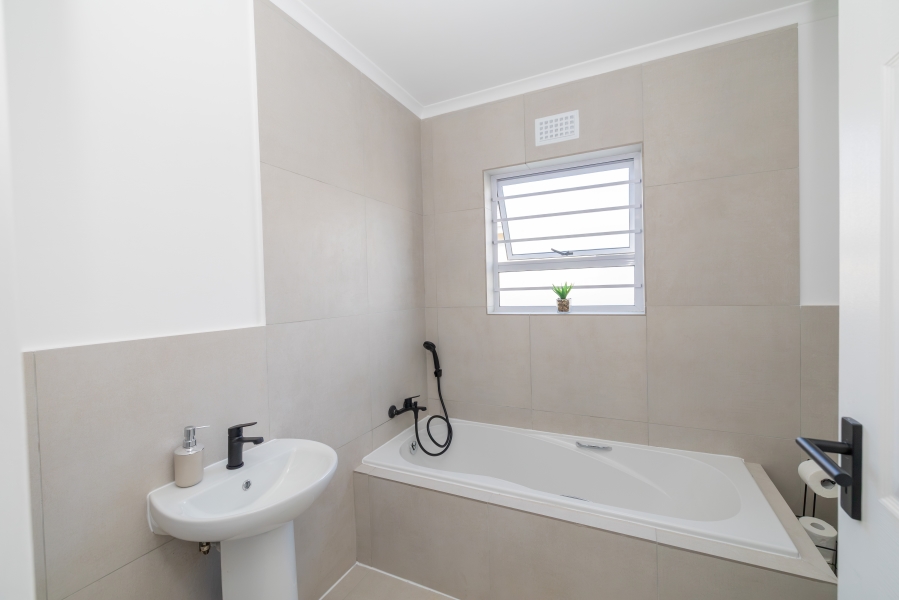 3 Bedroom Property for Sale in Bardale Village Western Cape